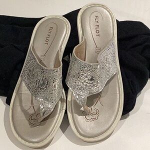Fly Flot Women's Elegant Silver Sandals